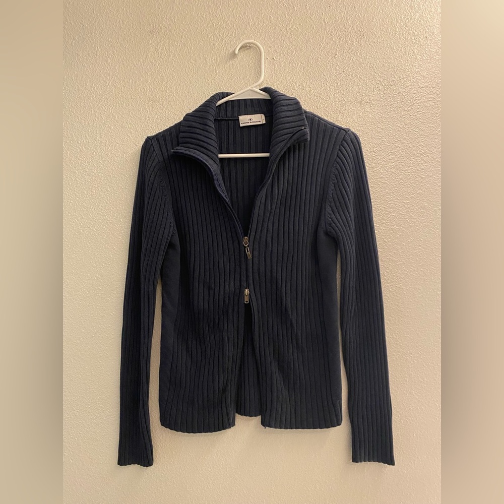 Two zipper shirt/sweater